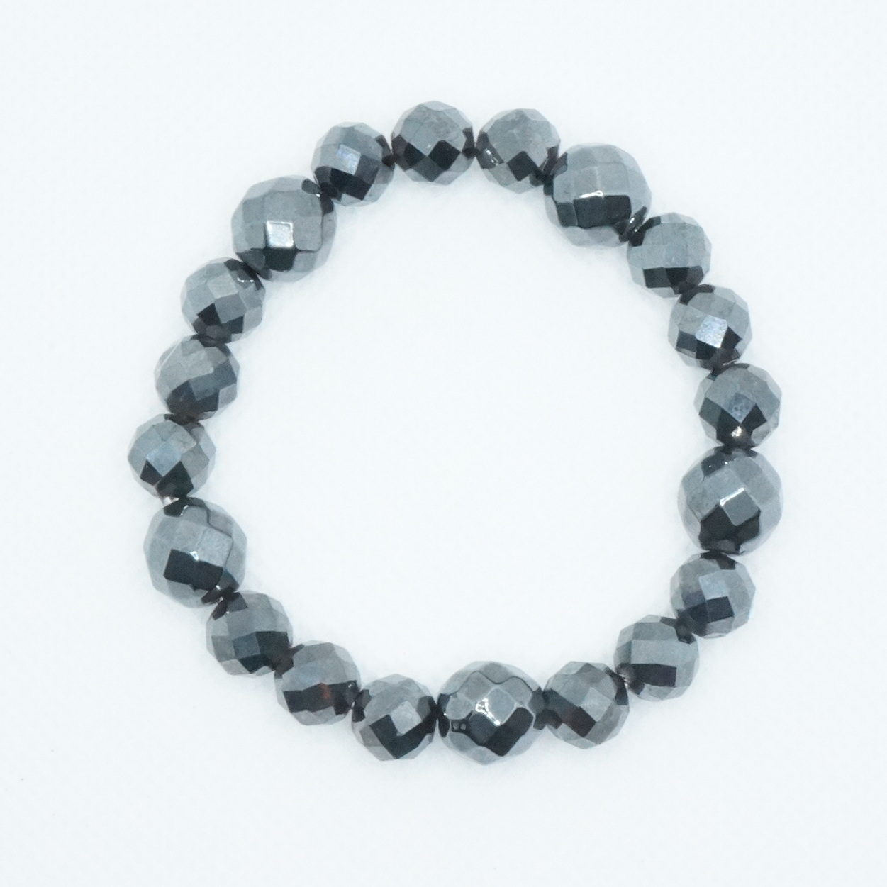 Bransoletka z szarego hematytu.