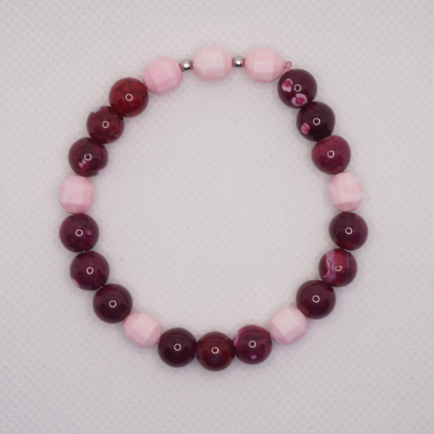 Bransoletka z agatu fuksjowego z muszlą różową. - obrazek 2